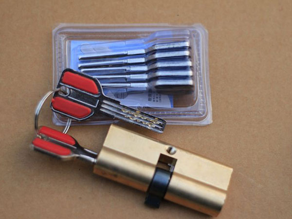 屯昌24小时上门开锁公司